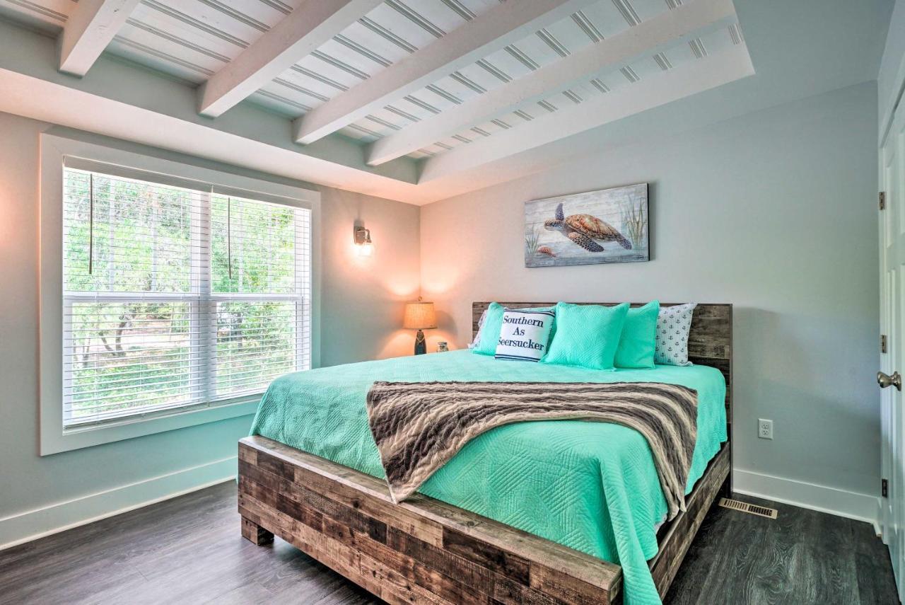 Modern Oak Island Escape 1 Mile To Long Beach! Exterior photo