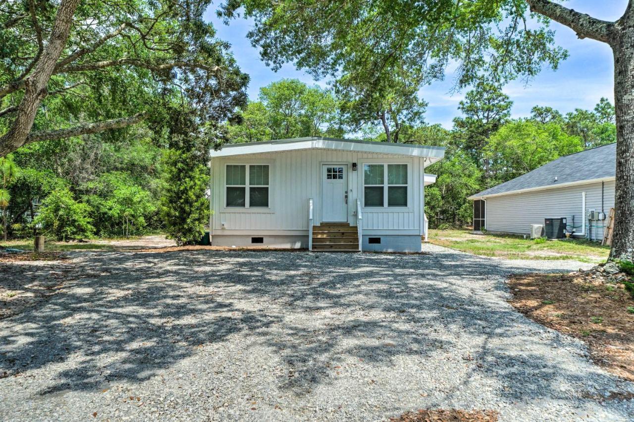 Modern Oak Island Escape 1 Mile To Long Beach! Exterior photo